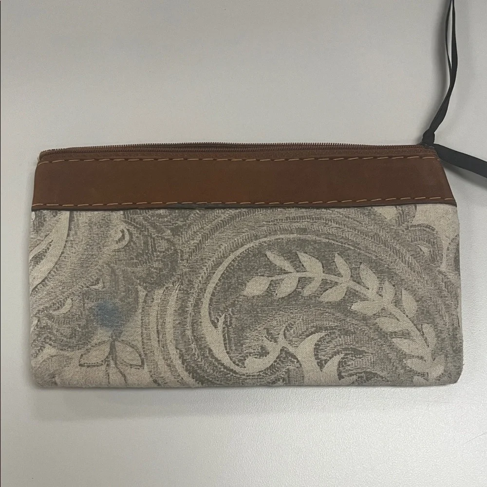 Source Unknown Brown and Gray Patterned Wallet w/Guatemala stamp